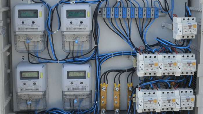 Contoare inteligente pentru consumatorii de electricitate