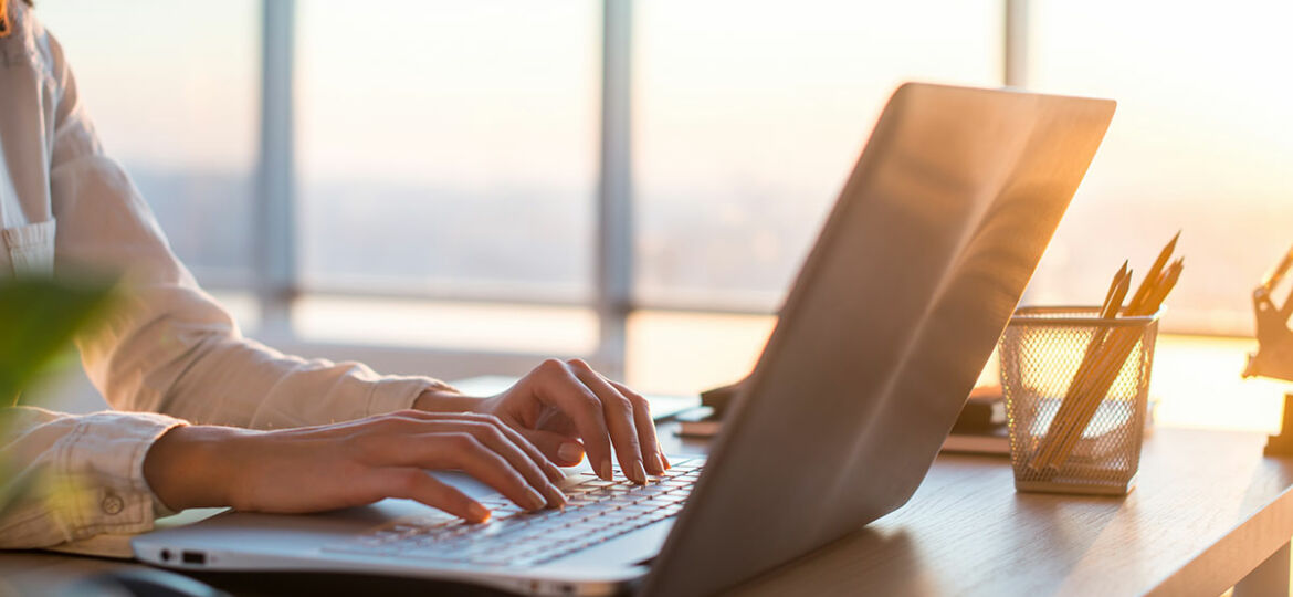 schimba-online-furnizor-energie-electrica-opti