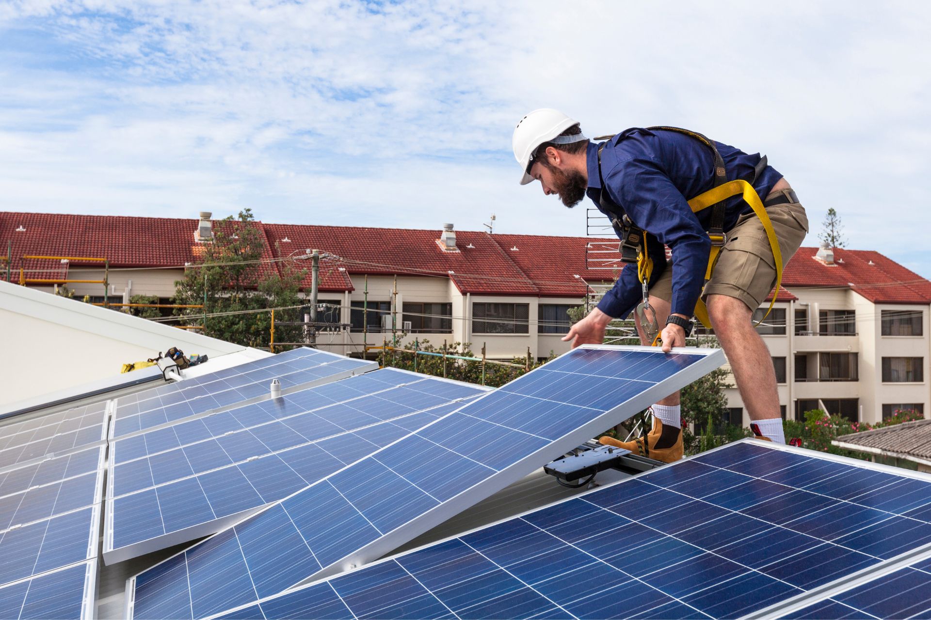 Montajul panourilor solare: ce trebuie să știi